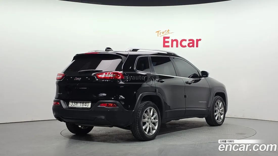 Jeep Cherokee 2018 — photo 2
