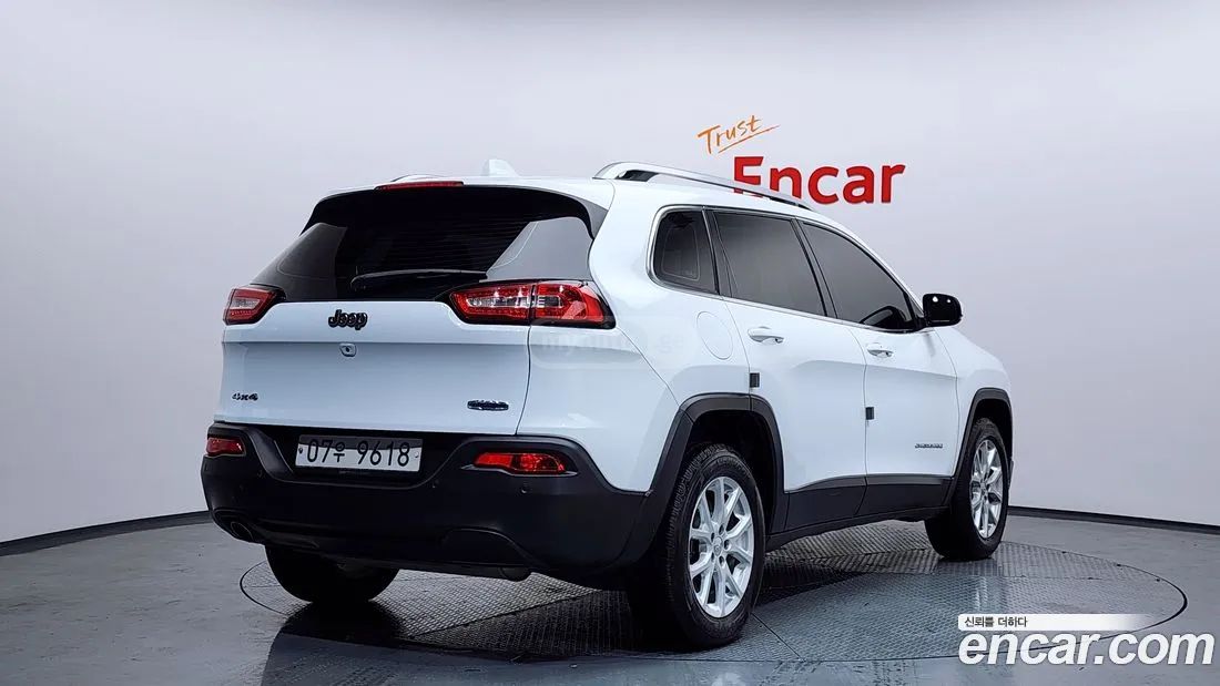 Jeep Cherokee 2018 — photo 2