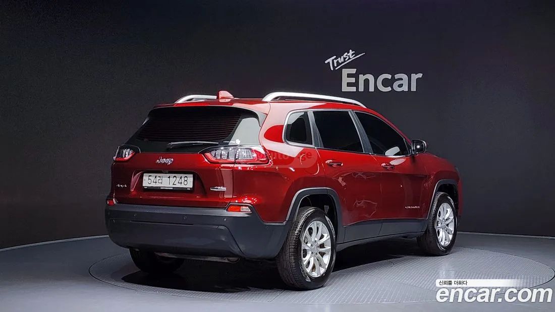 Jeep Cherokee 2019 — photo 2