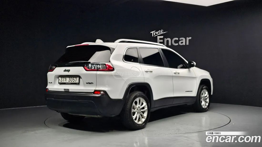 Jeep Cherokee 2019 — photo 2