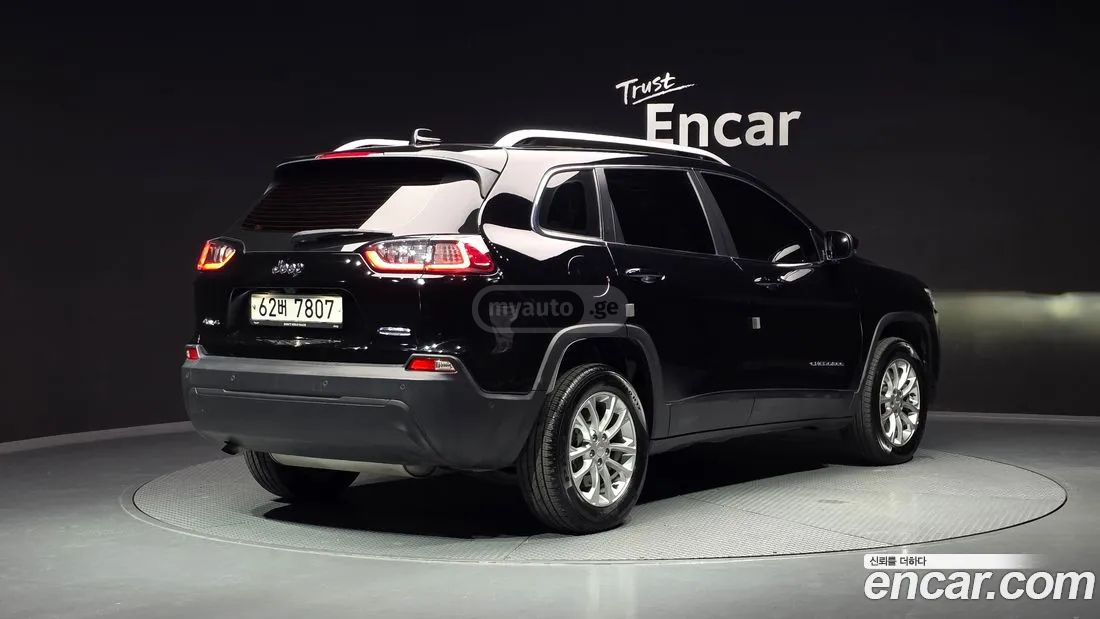 Jeep Cherokee 2019 — photo 2