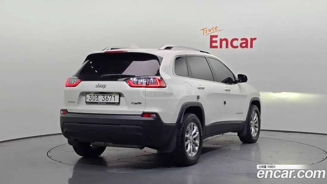 Jeep Cherokee 2019 — photo 2