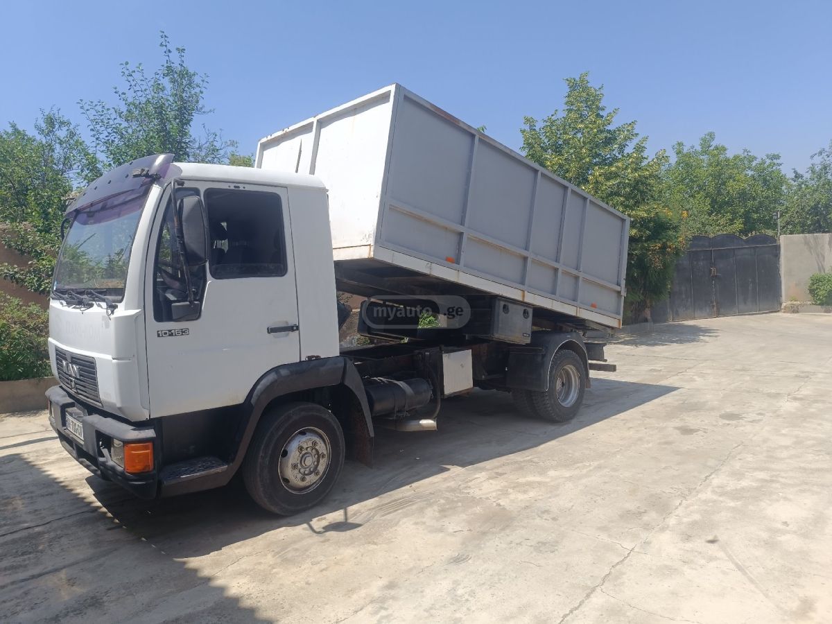 Isuzu L 2000