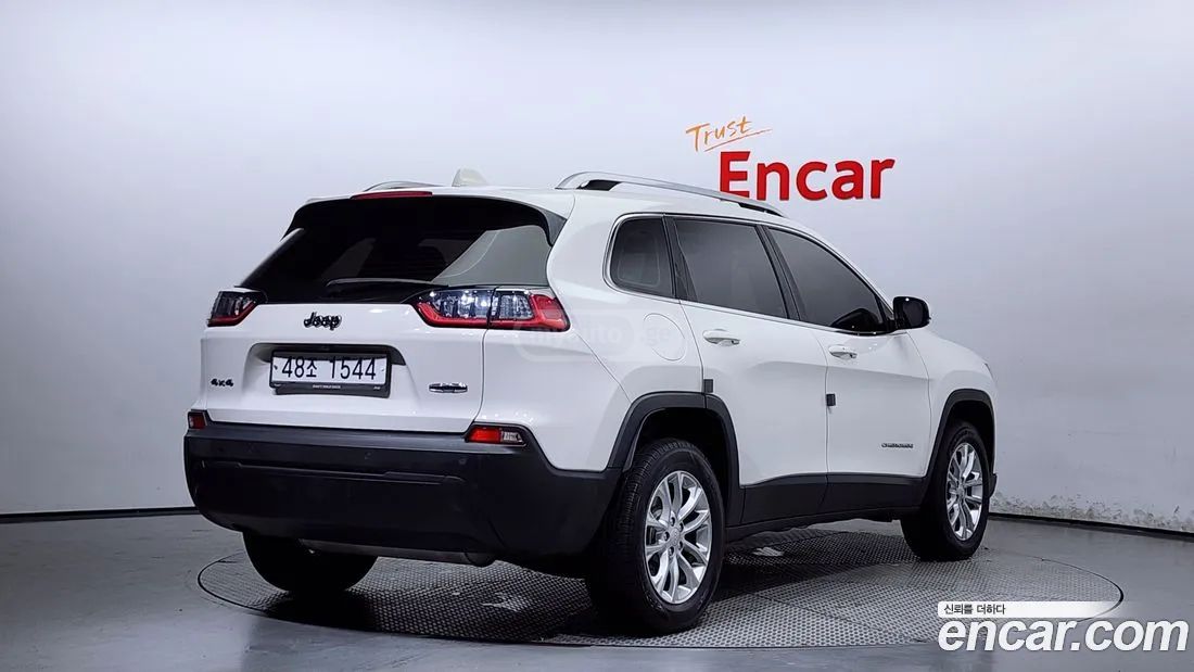 Jeep Cherokee 2019 — photo 2