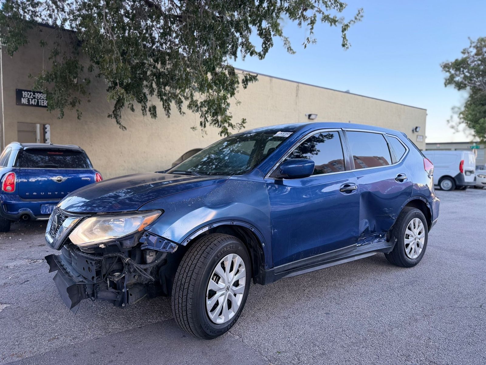 Nissan Rogue 2018 — photo 2