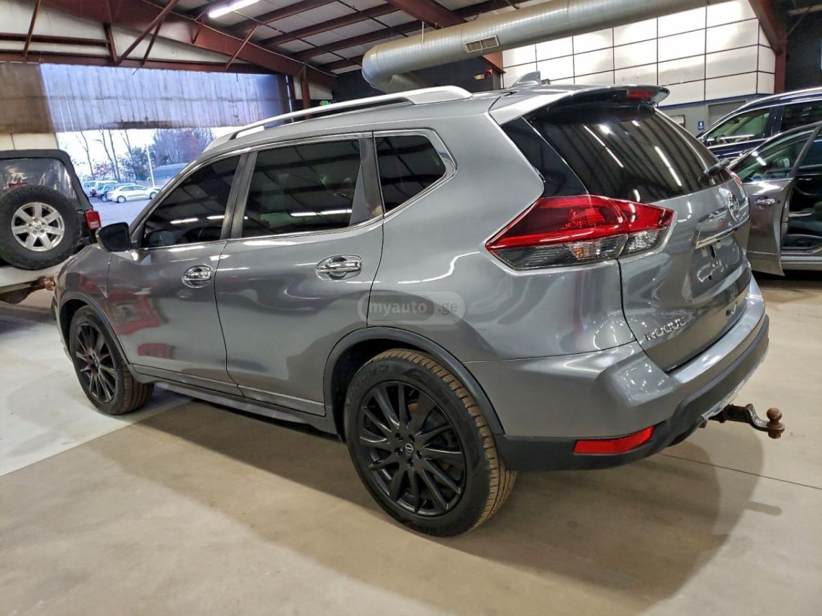 Nissan Rogue 2018 — photo 2