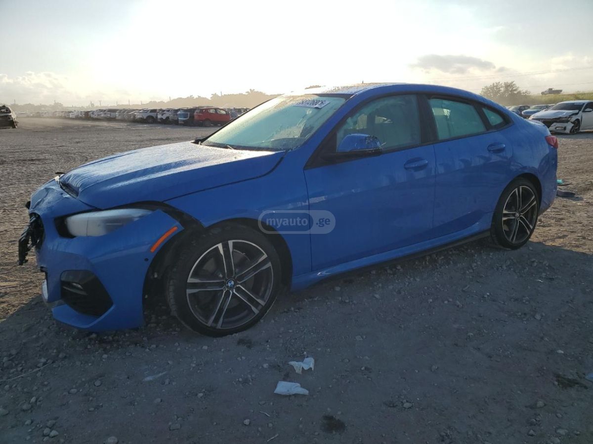 BMW 228