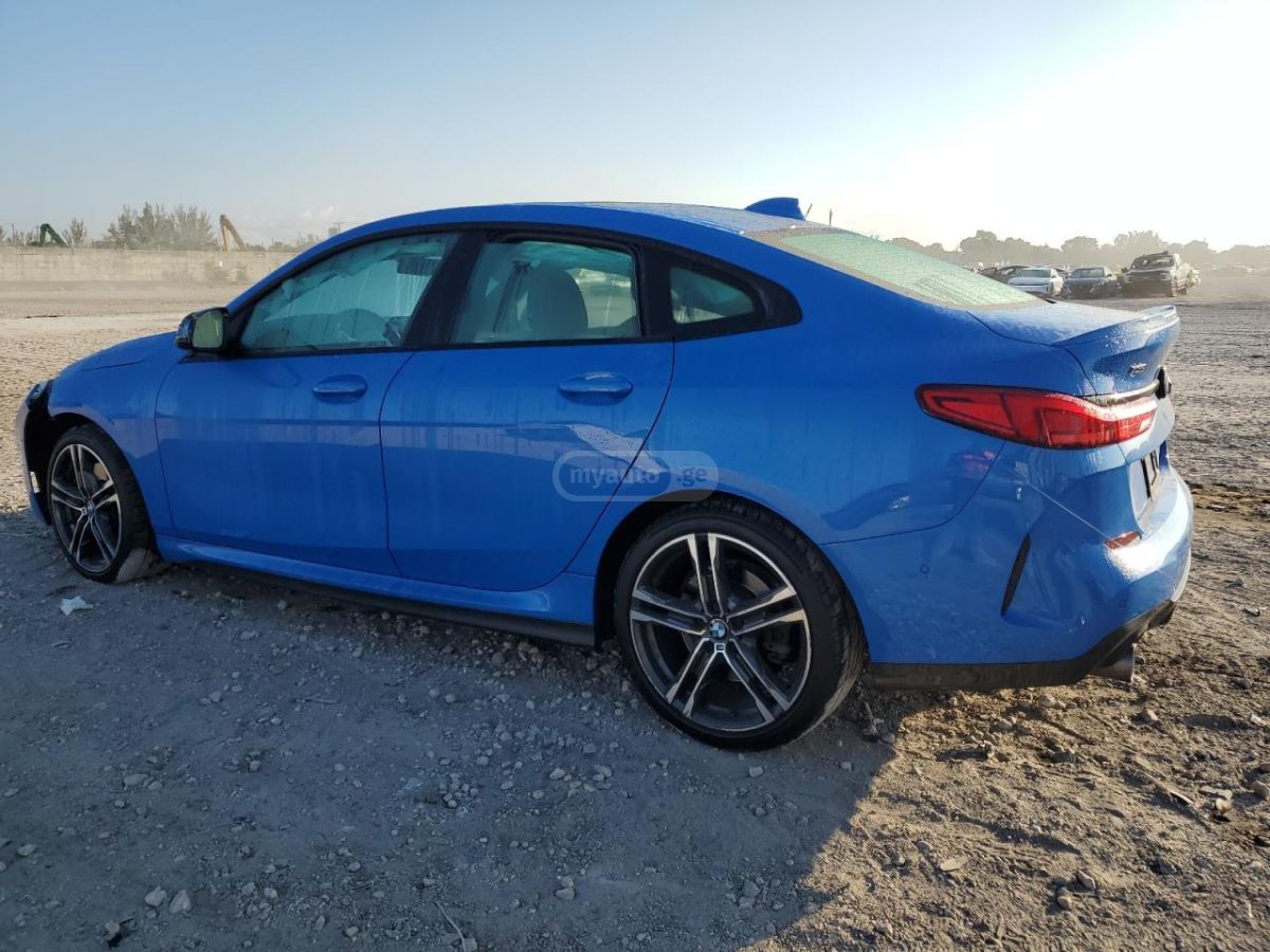 BMW 228 2021 — photo 2
