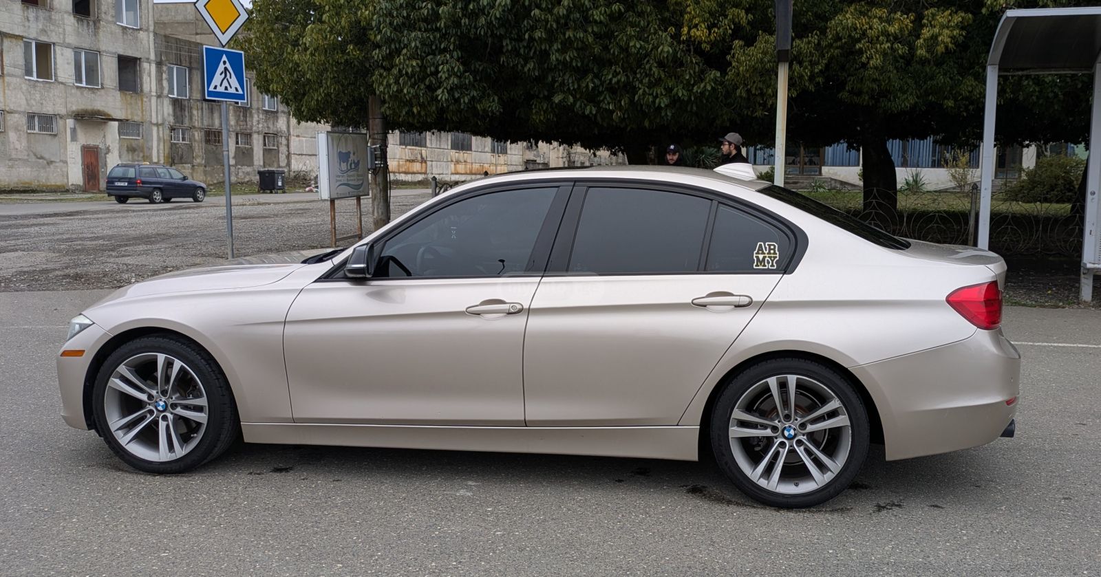 BMW 328 2014 — photo 2