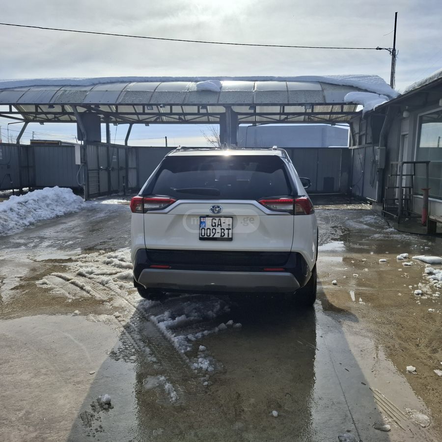Toyota RAV 4 2022 — photo 2
