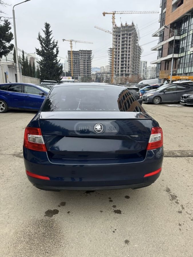 Skoda Octavia 2013 — photo 2