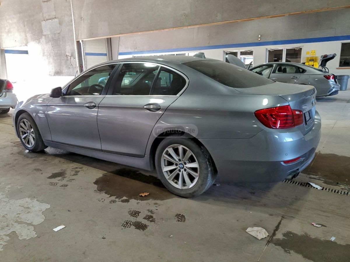 BMW 528 2015 — photo 2