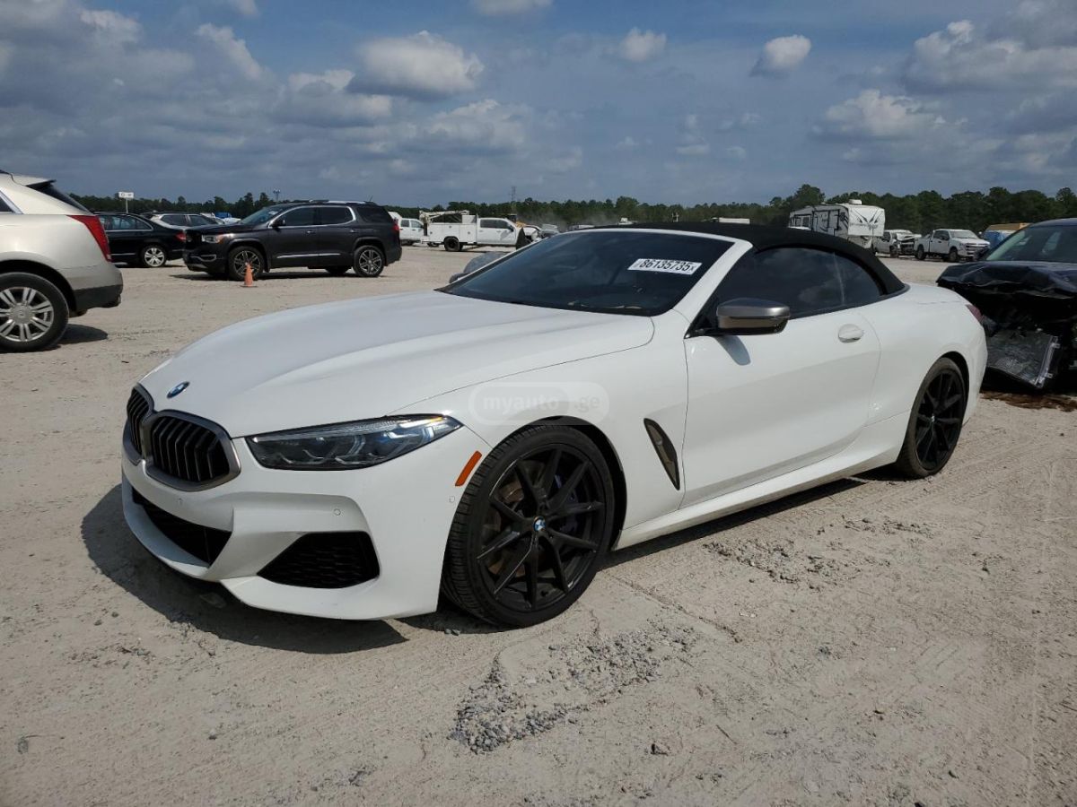 BMW 850