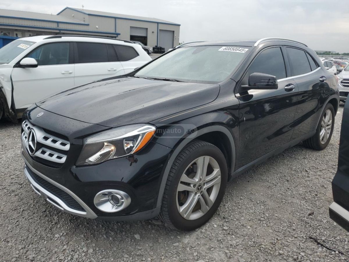 Mercedes-Benz GLA 250