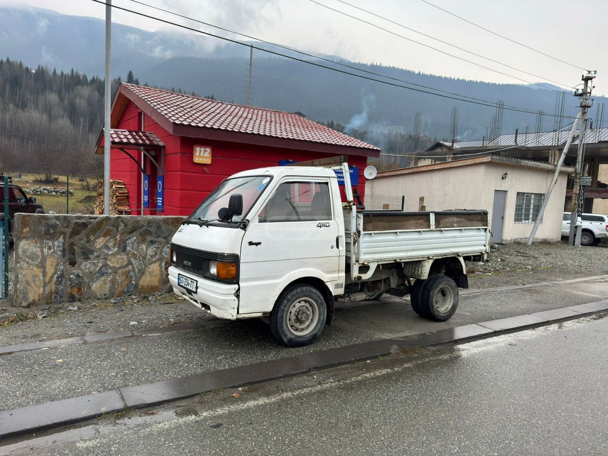 Mazda Bongo 1996 — photo 2
