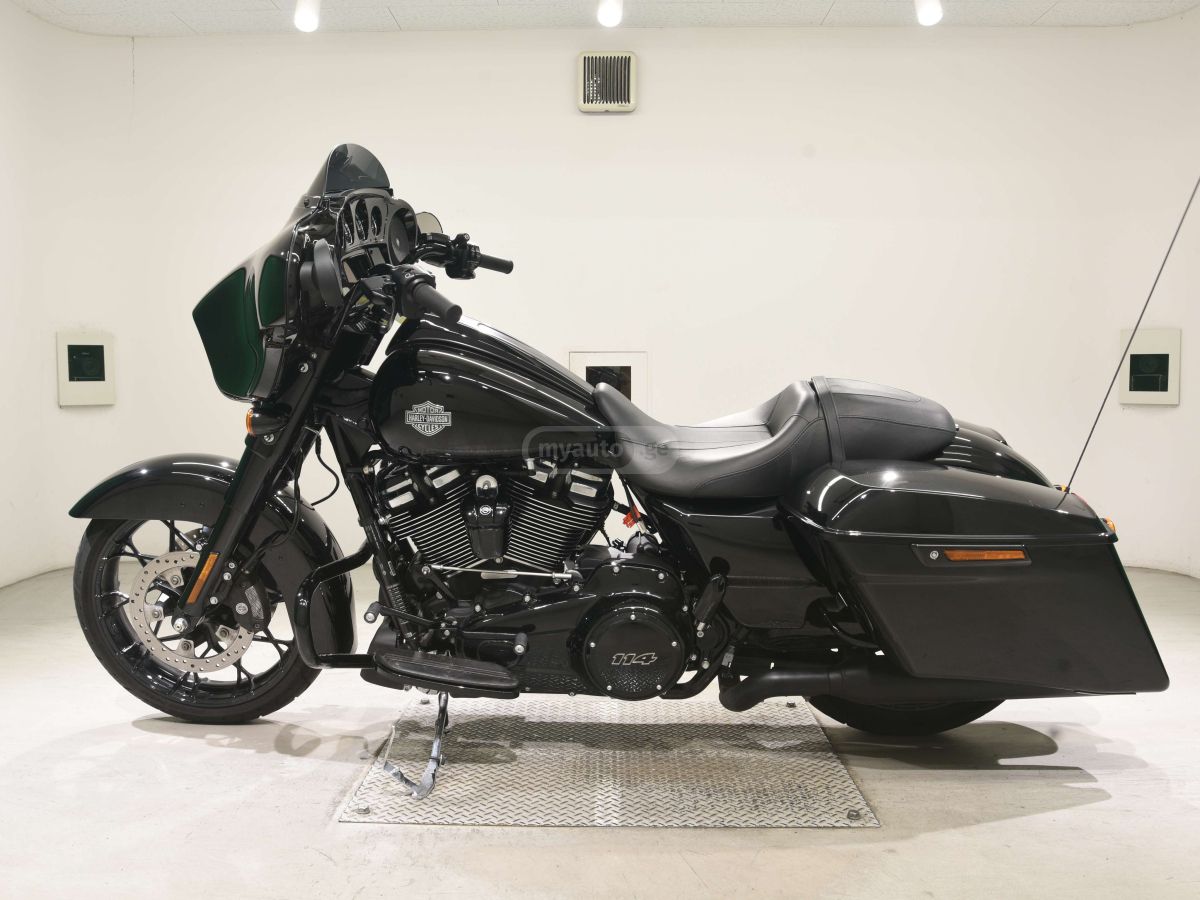 Harley-Davidson Street Glide 2023 — photo 2