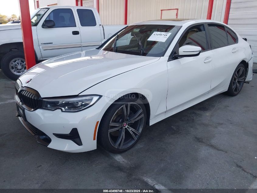 BMW 330 2021 — photo 2