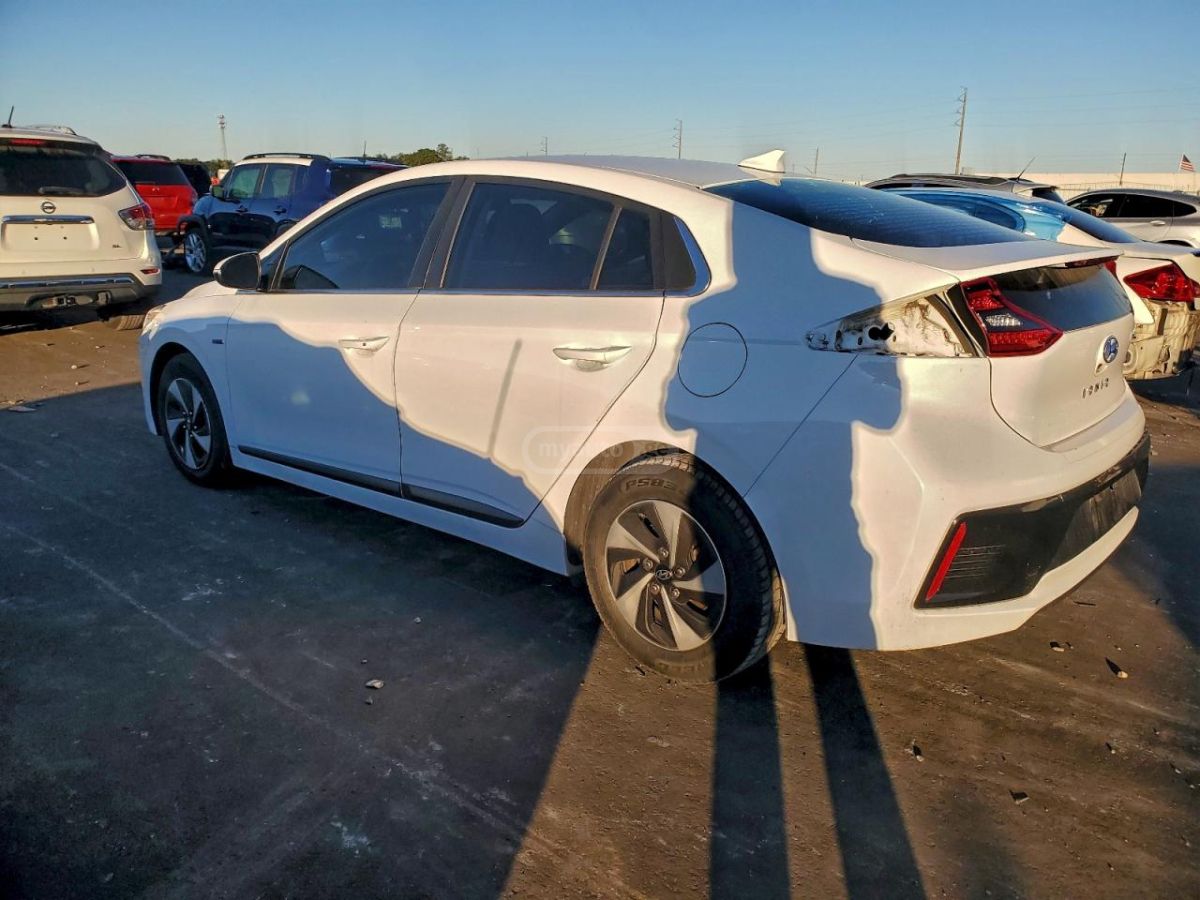 Hyundai Ioniq 2019 — photo 2