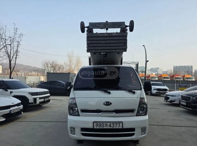 Kia Bongo 2015 — photo 2