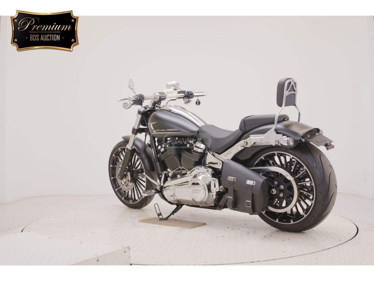 Harley-Davidson Breakout 2023 — photo 2