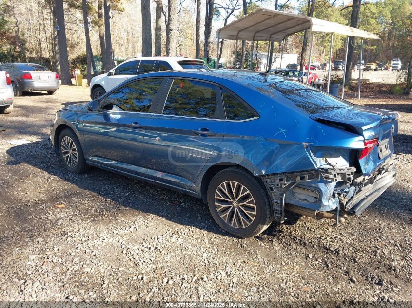Volkswagen Jetta 2021 — photo 2