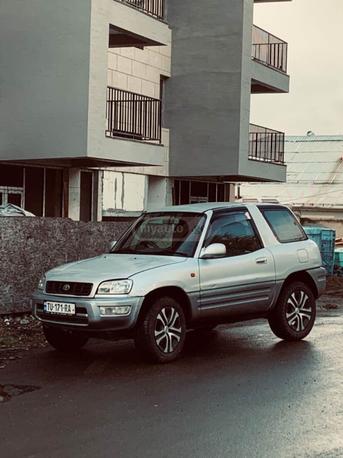 Toyota RAV4 1998 — photo 2