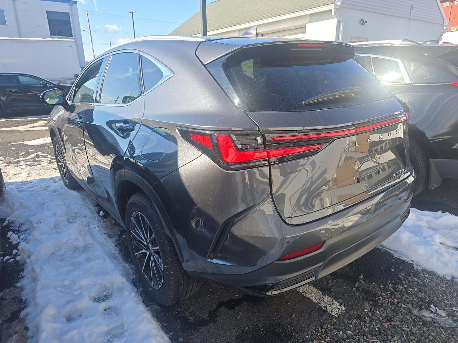 Lexus NX 350 2025 — photo 2