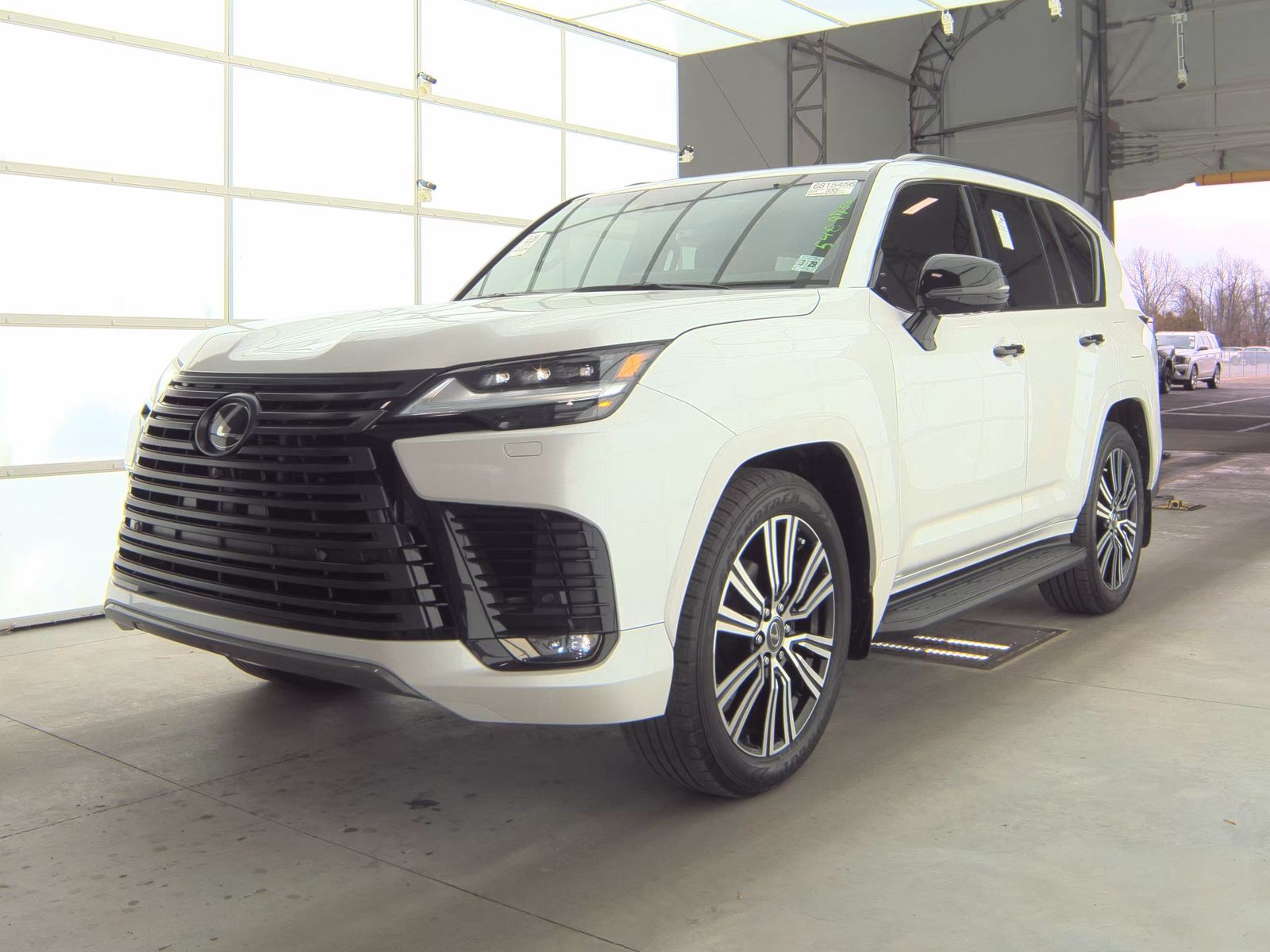 Lexus LX 600