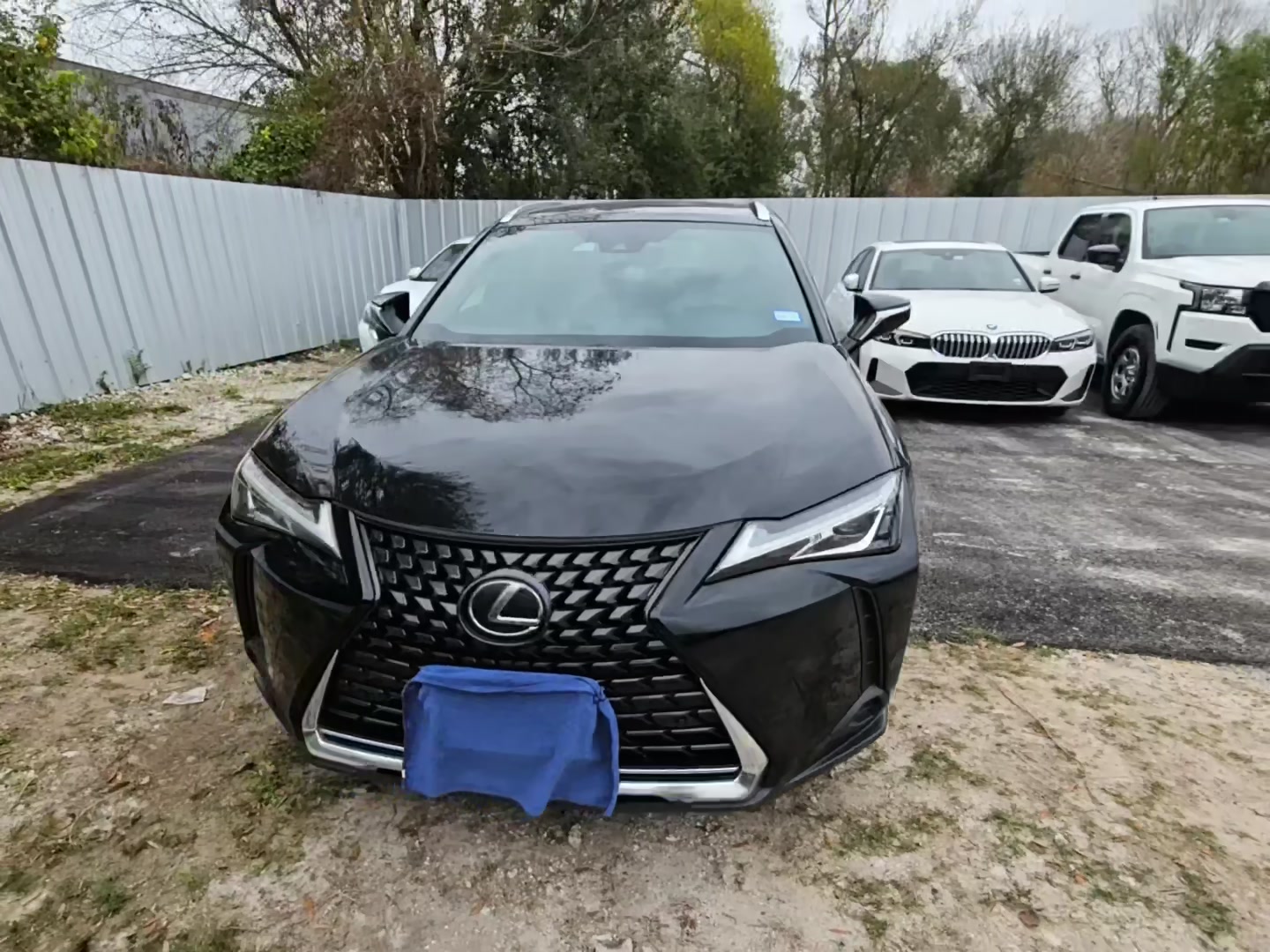 Lexus UX 200 2022 — photo 2