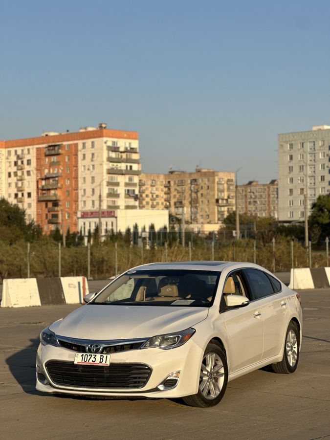 Toyota Avalon 2014 — photo 2
