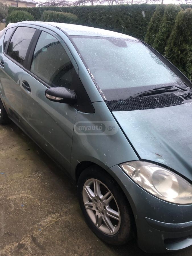 Mercedes-Benz A 170 2025 — photo 2