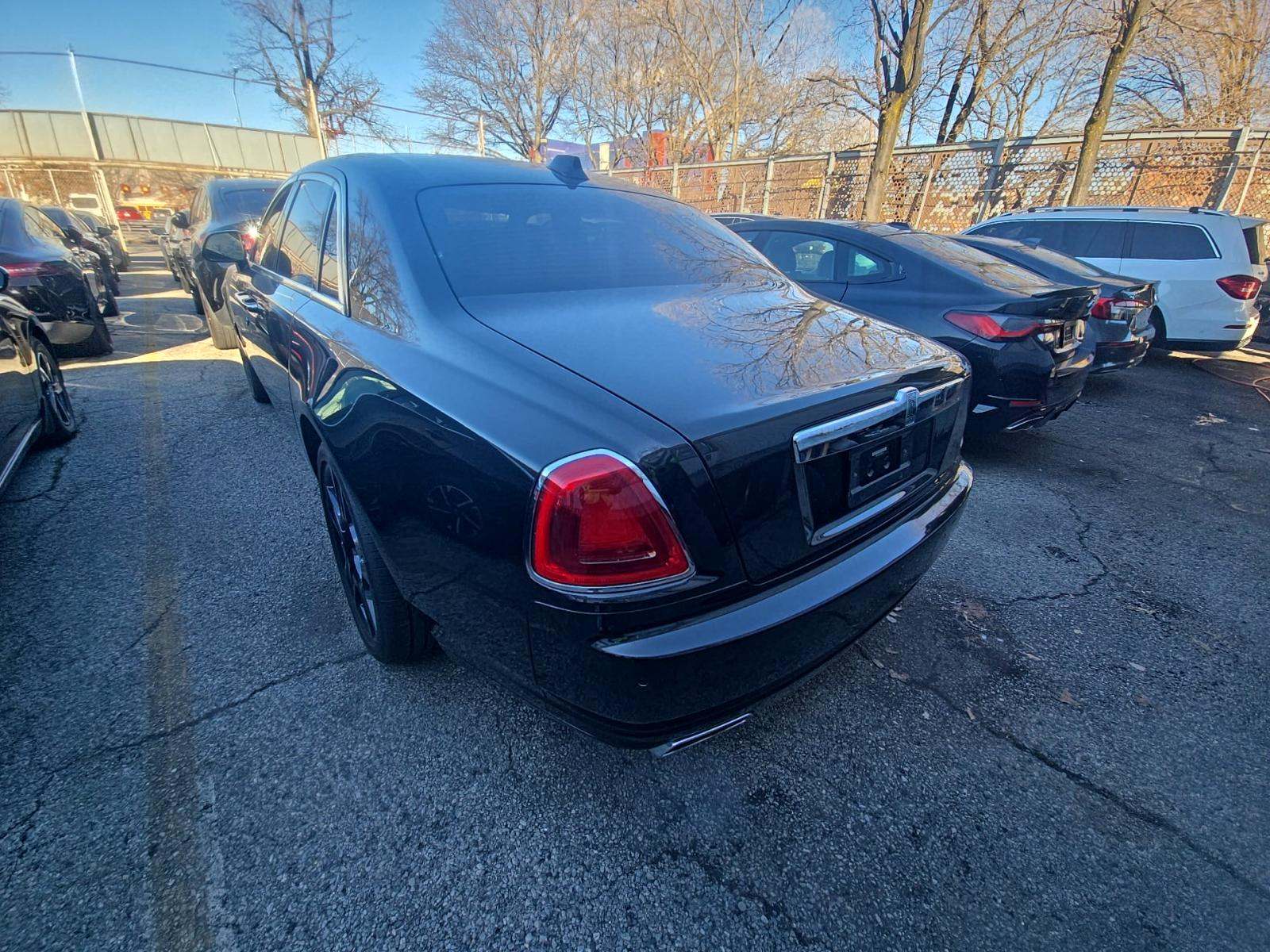 Rolls-Royce Ghost 2020 — photo 2
