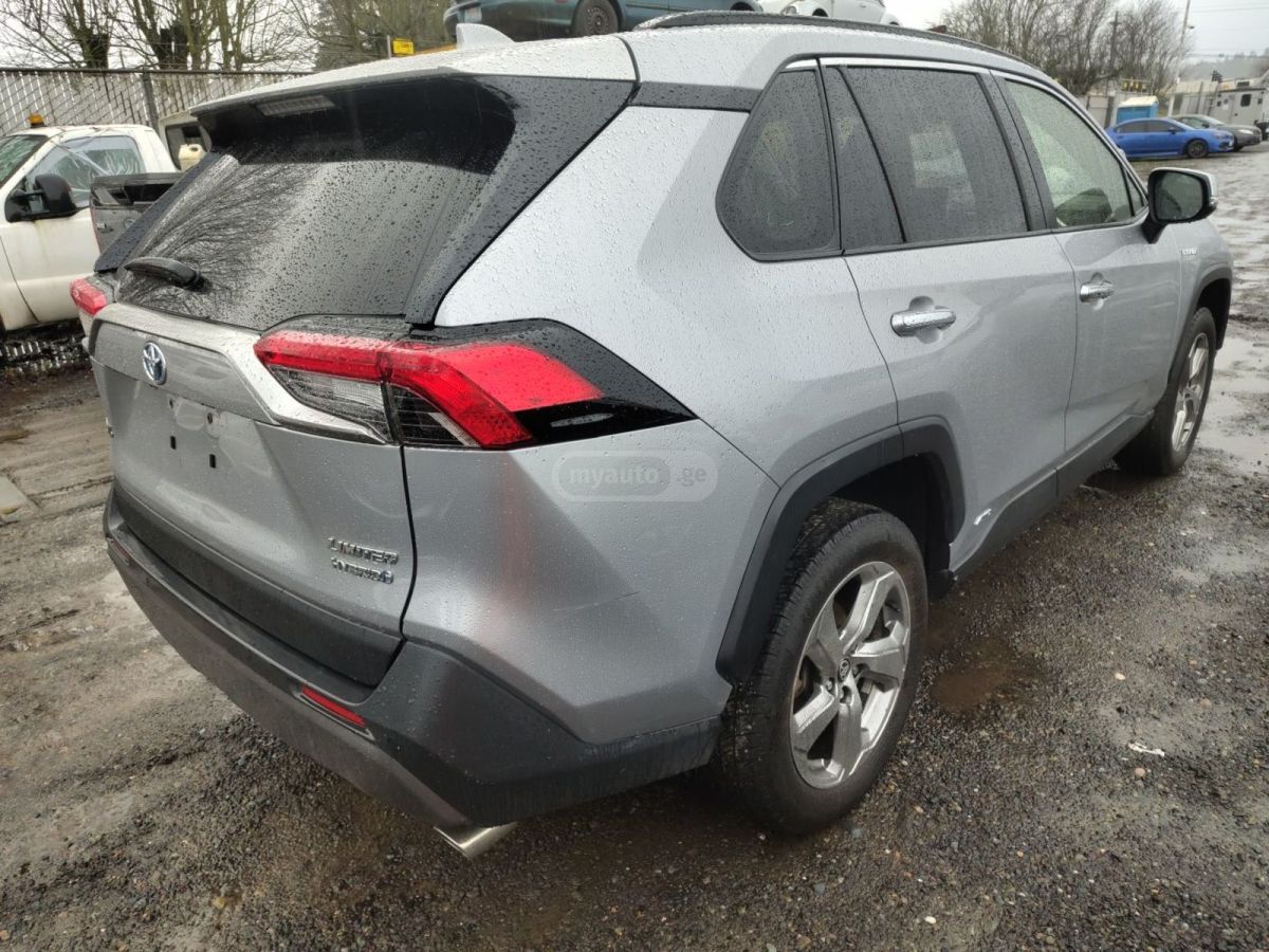 Toyota RAV4 2020 — photo 2