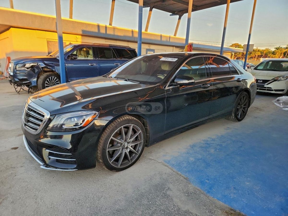 Mercedes-Benz CLS 55 AMG