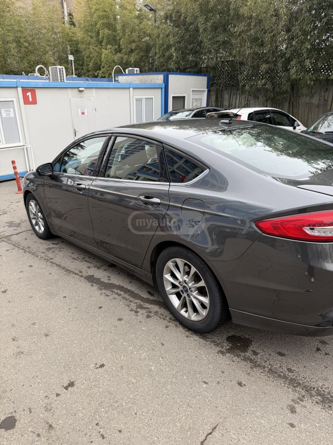 Ford Fusion 2017 — photo 2