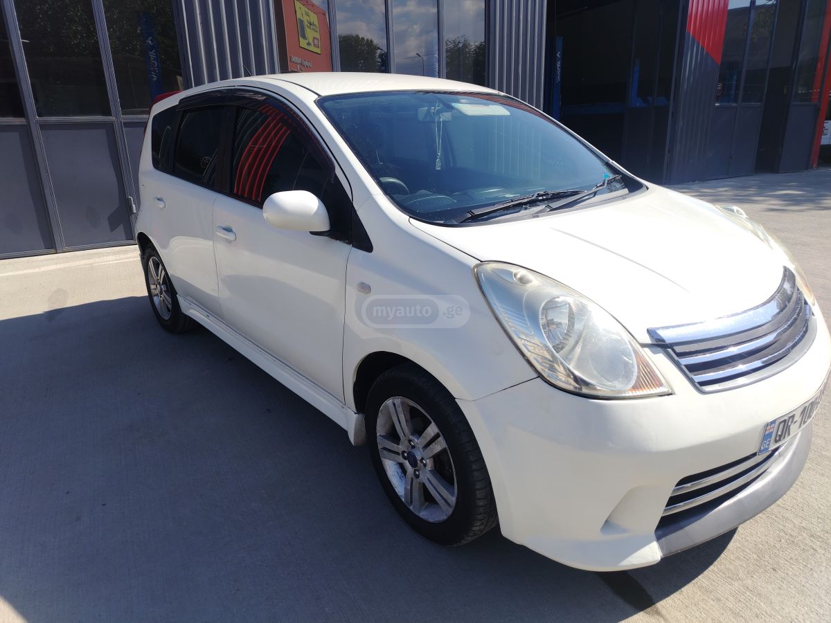 Nissan Note 2006 — photo 2