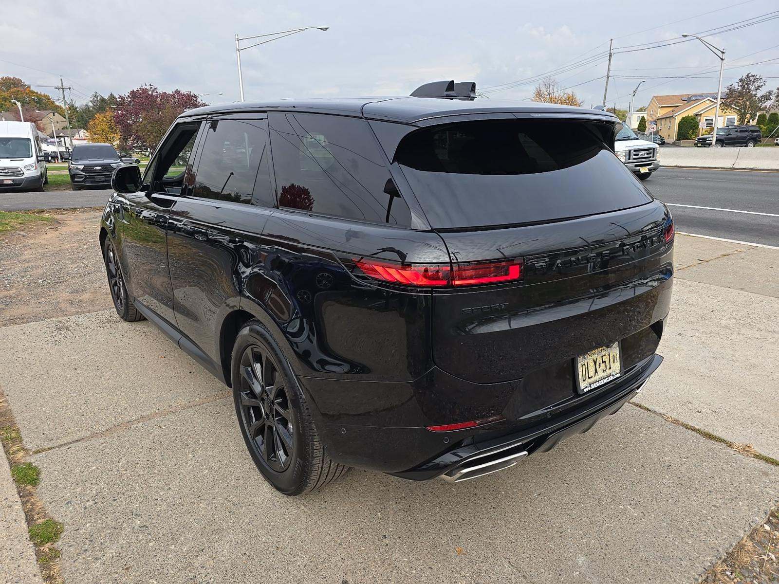 Land Rover Range Rover Sport 2025 — photo 2