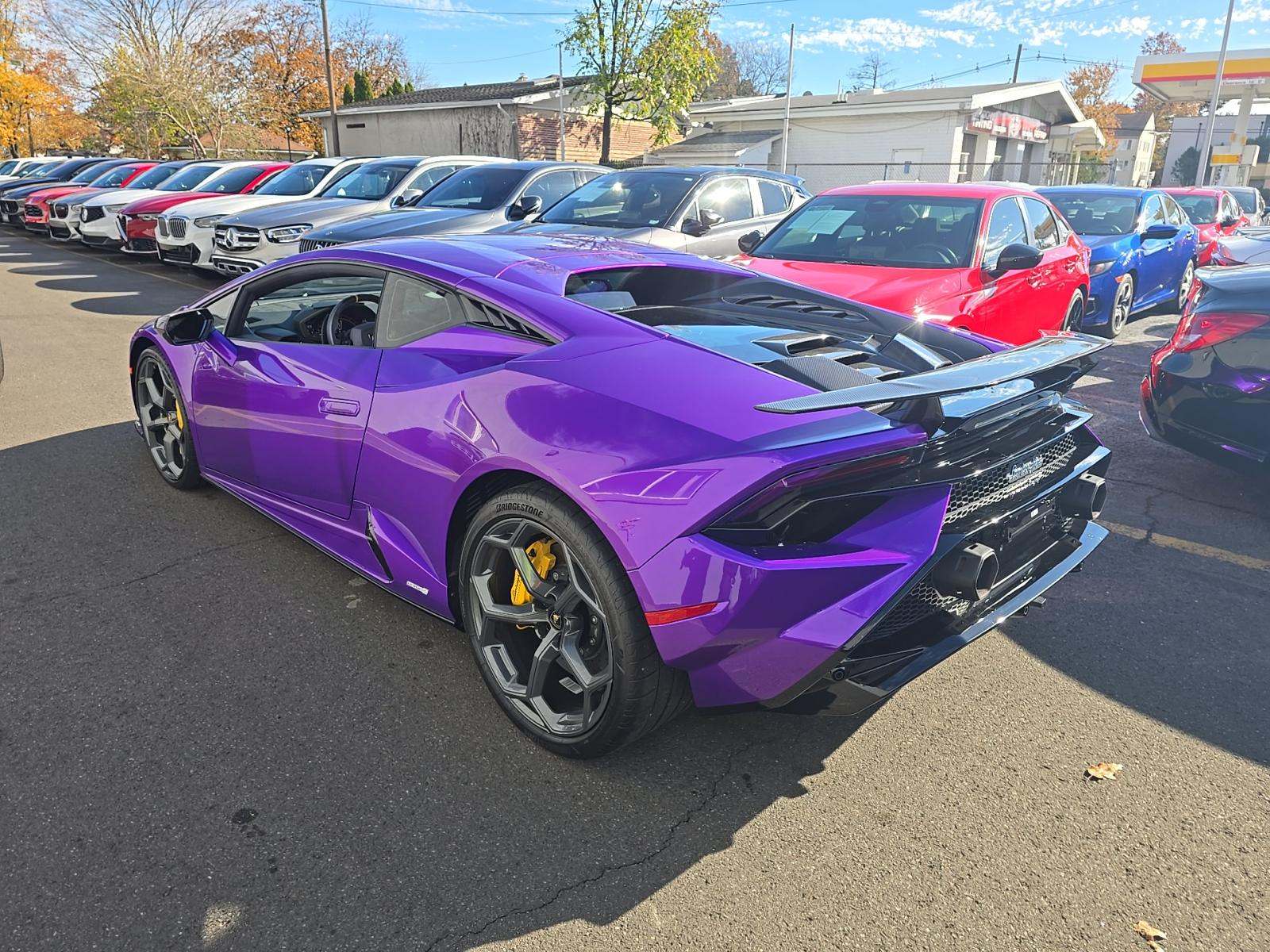 Lamborghini Huracan 2024 — photo 2