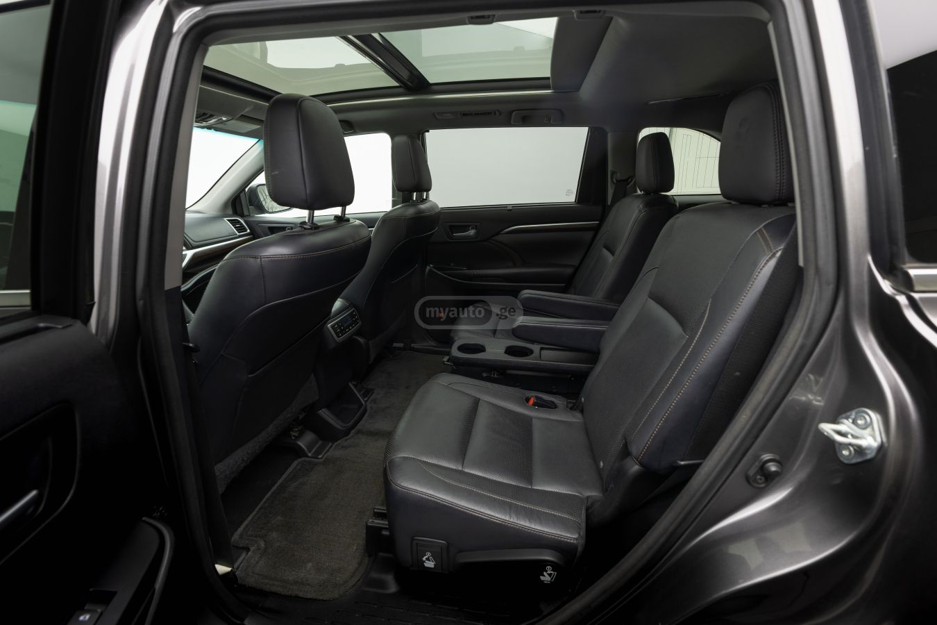 Toyota Highlander 2015 — photo 2