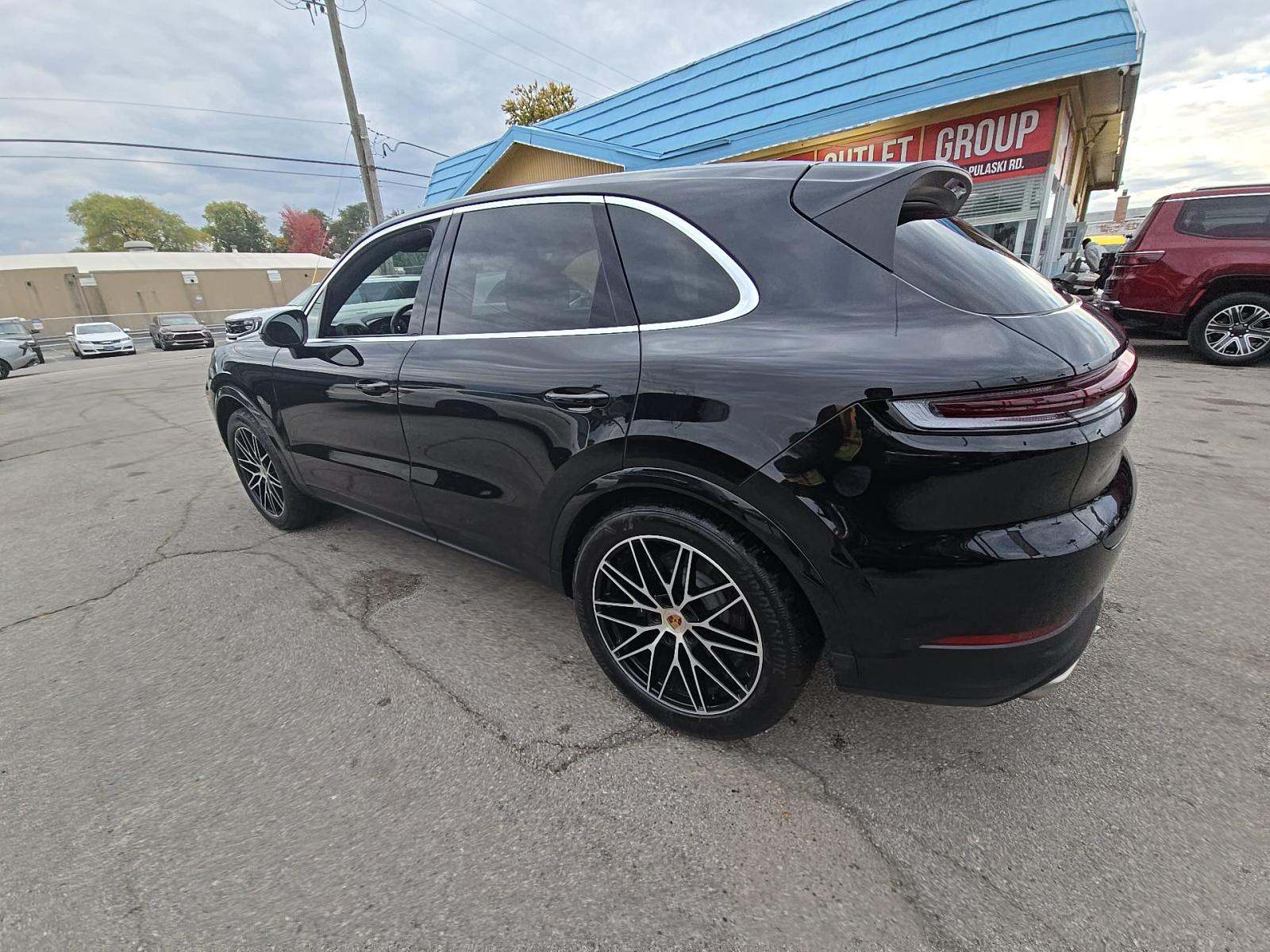 Porsche Cayenne 2025 — photo 2