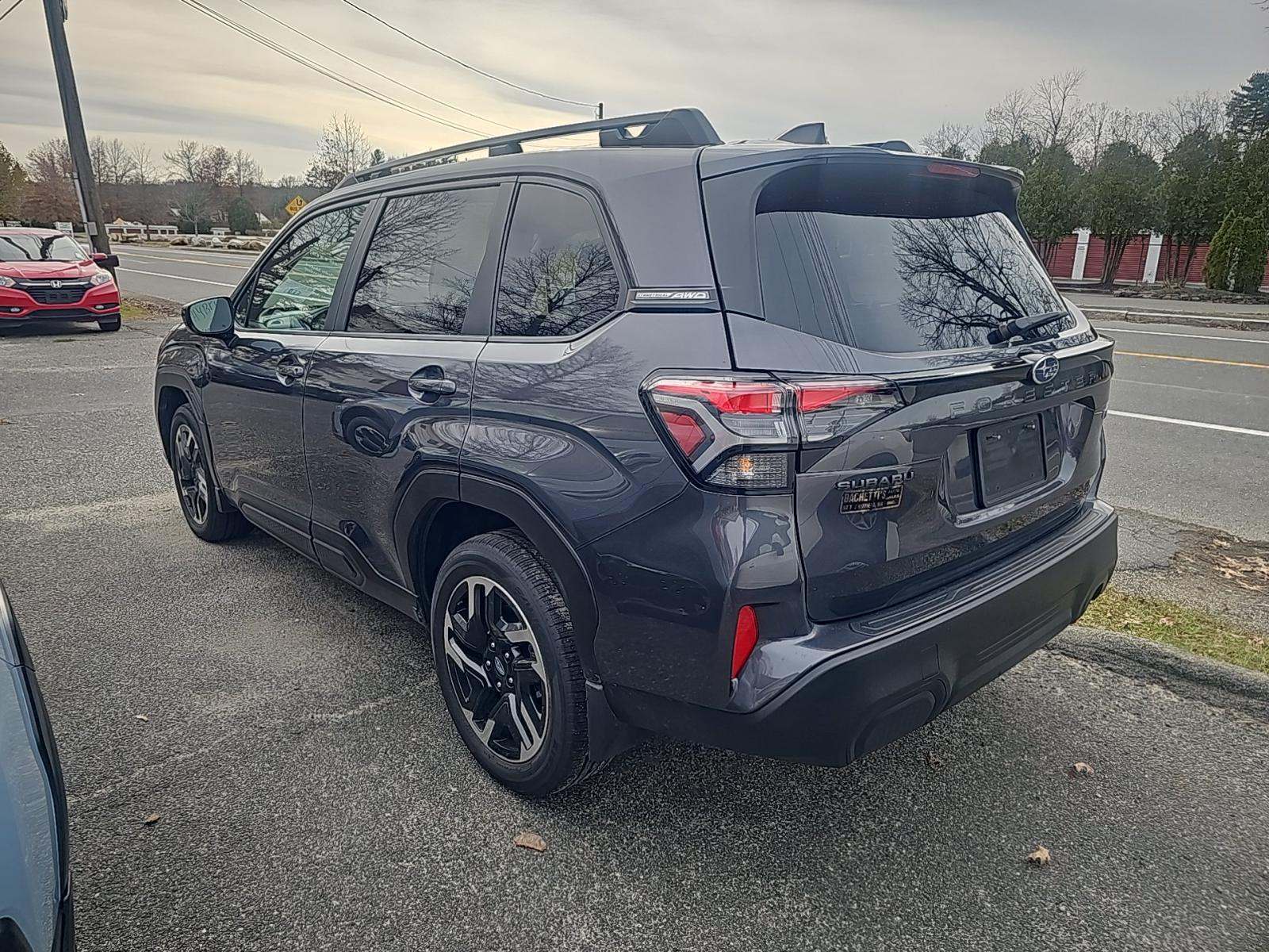 Subaru Forester 2025 — photo 2