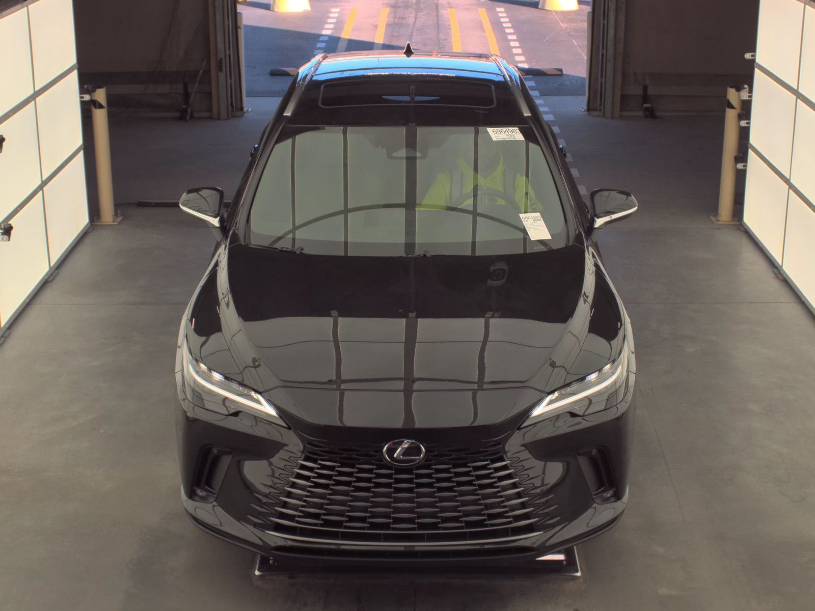 Lexus RX 350 2026 — photo 2