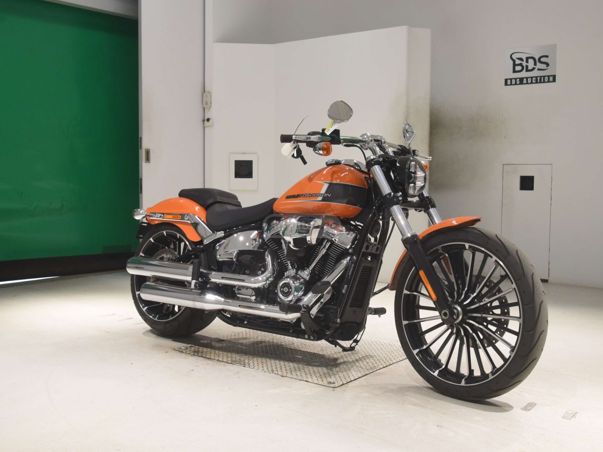 Harley-Davidson Breakout