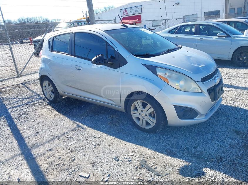 Chevrolet Spark 2014 — photo 2