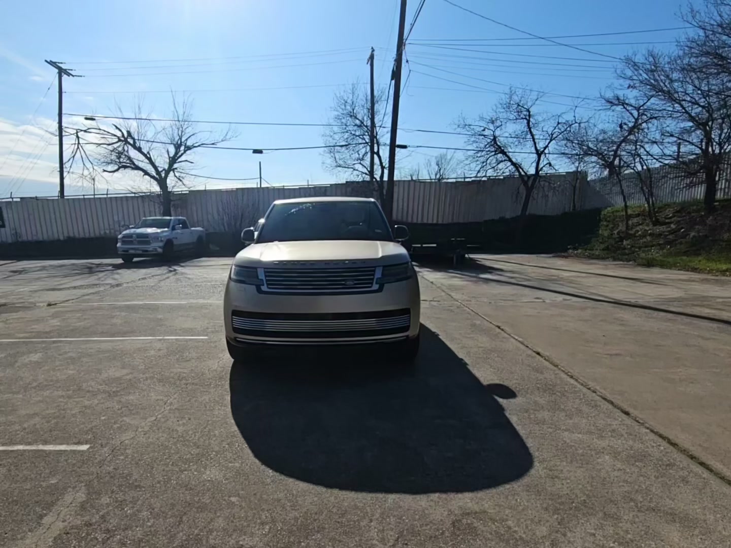 Land Rover Range Rover 2025 — photo 2