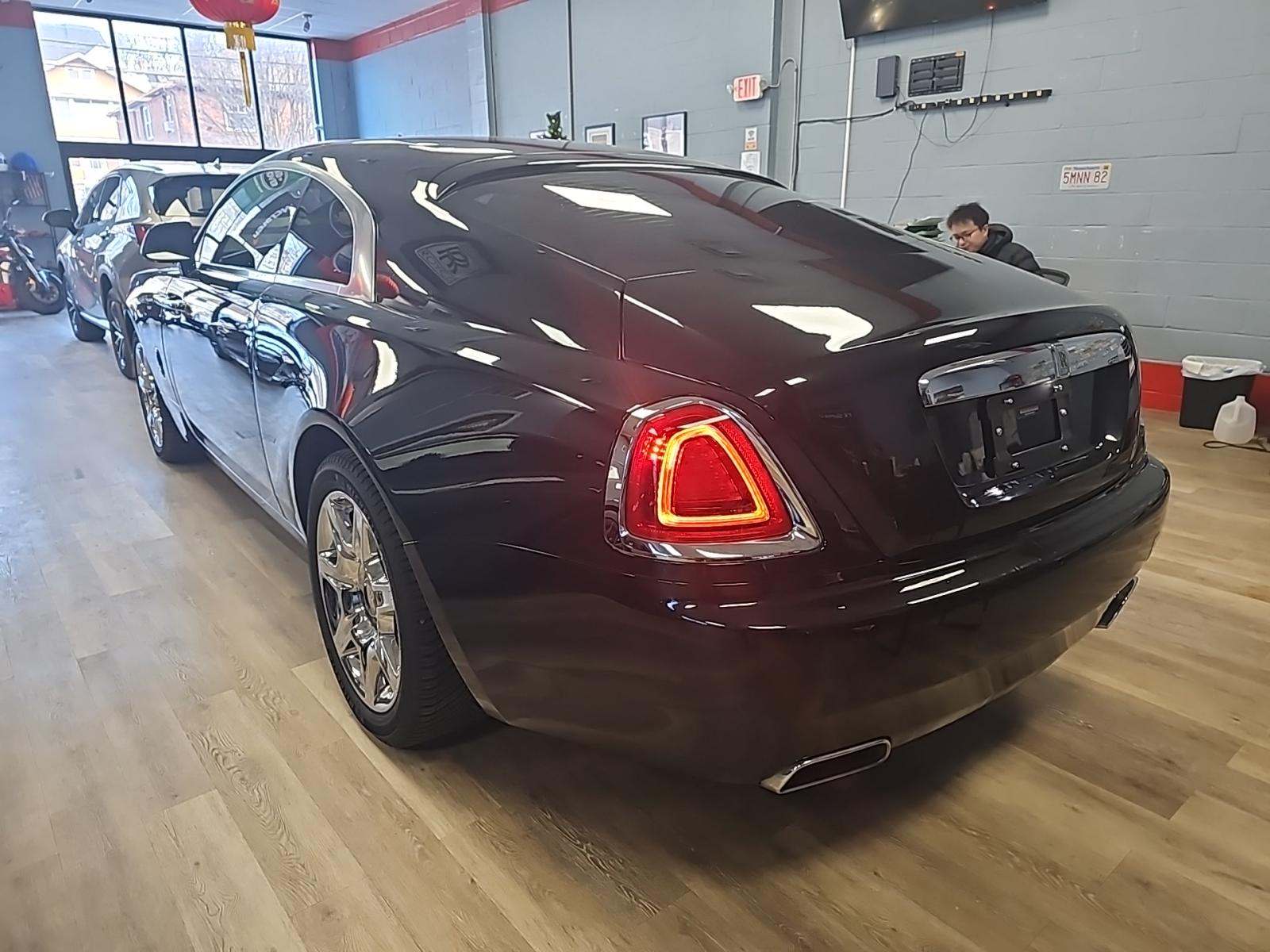 Rolls-Royce Wraith 2015 — photo 2