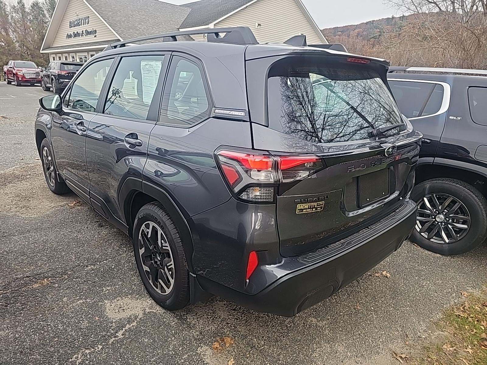 Subaru Forester 2025 — photo 2