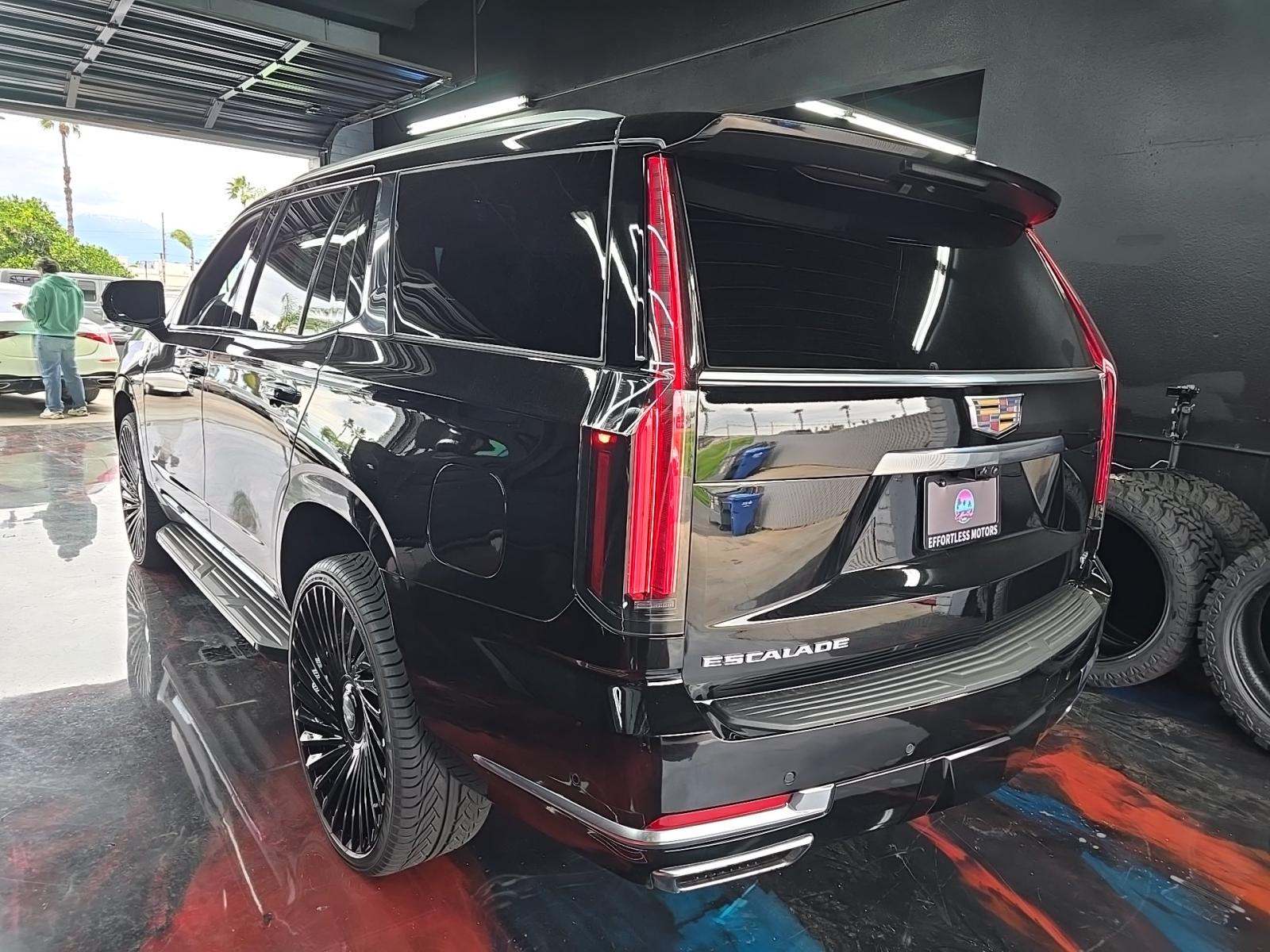 Cadillac Escalade 2025 — photo 2
