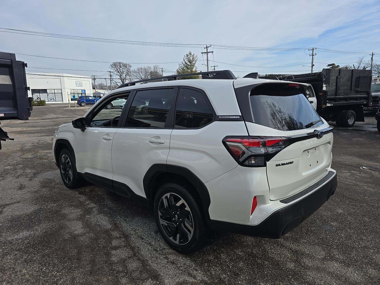 Subaru Forester 2025 — photo 2