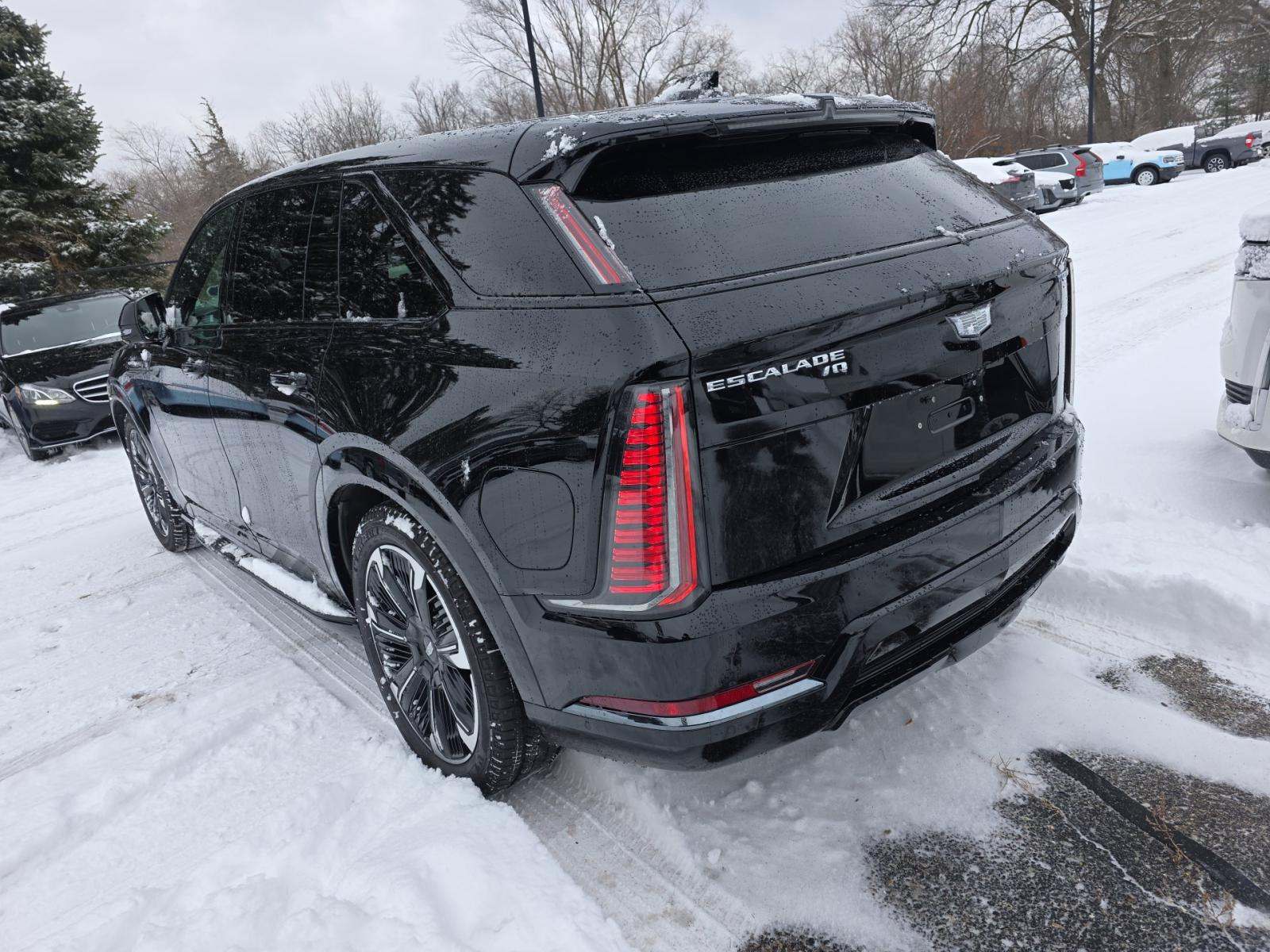 Cadillac Escalade 2025 — photo 2